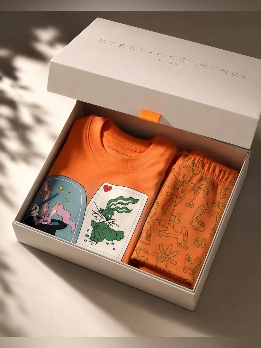 Stella McCartney Kids Matching Set Orange Graphic Tee & Boy Shorts Size 5/6Y